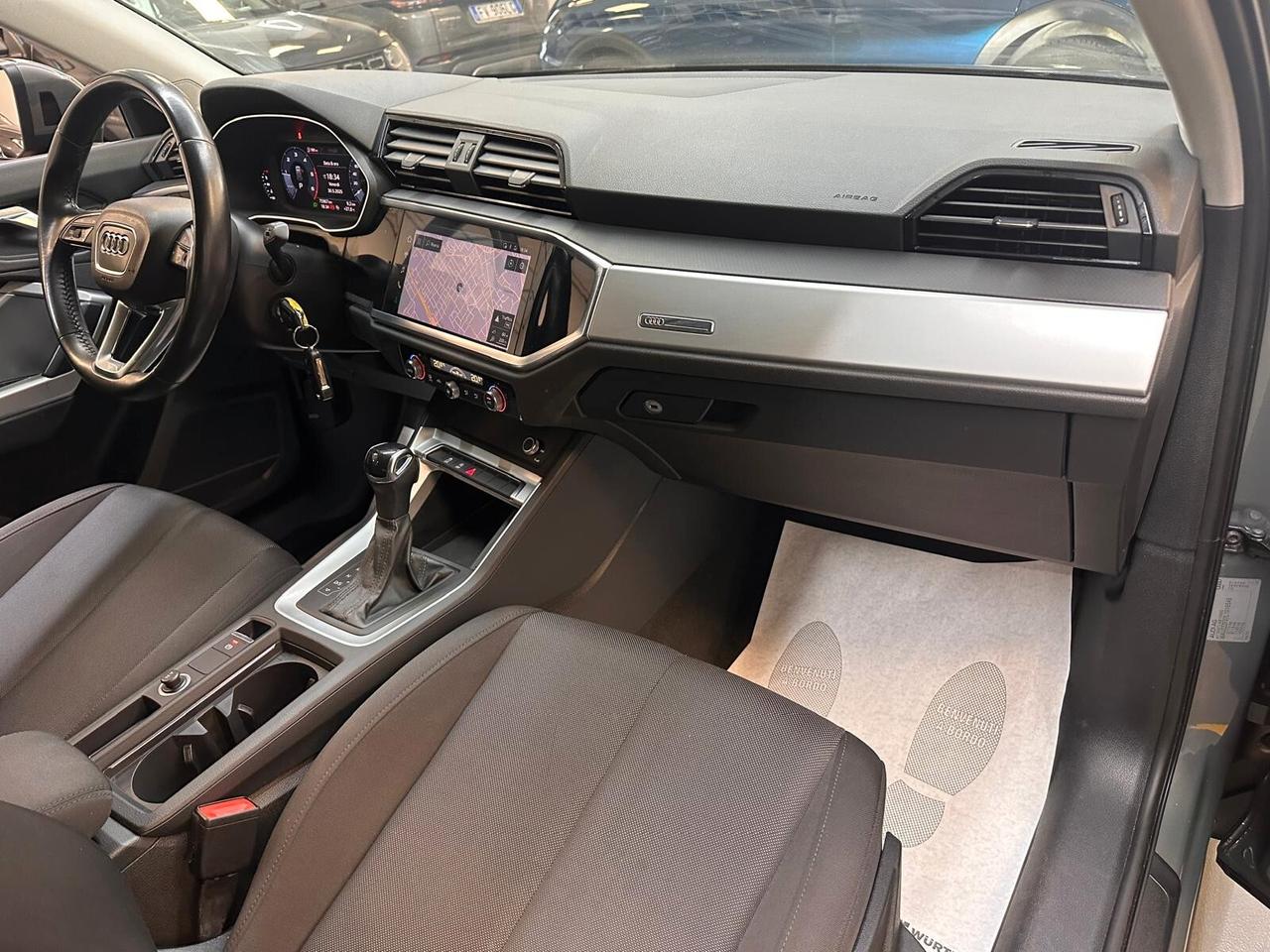 Audi Q3 35 2.0 tdi Business Advanced s-tronic IVA ESPOSTA