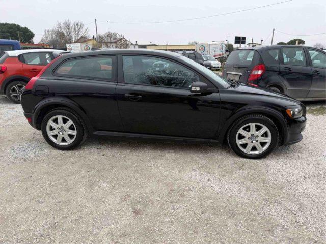 VOLVO C30 1.6 R-Design