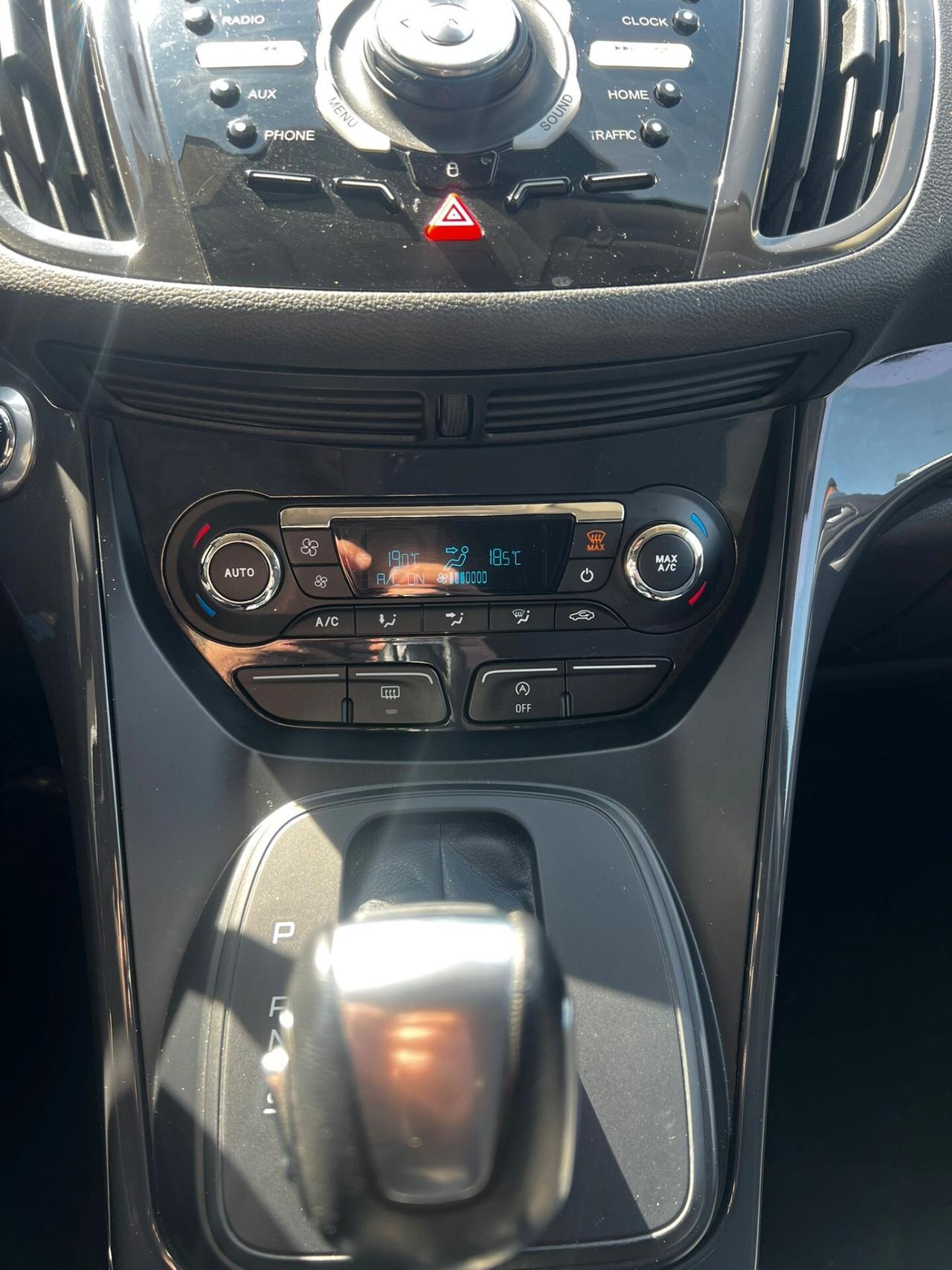 Ford Kuga 2.0 TDCI 150 CV S&S 2WD Titanium