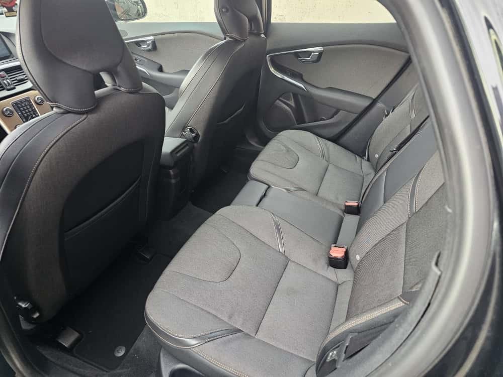 Volvo V40 Cross Country D2 1.6 Summum
