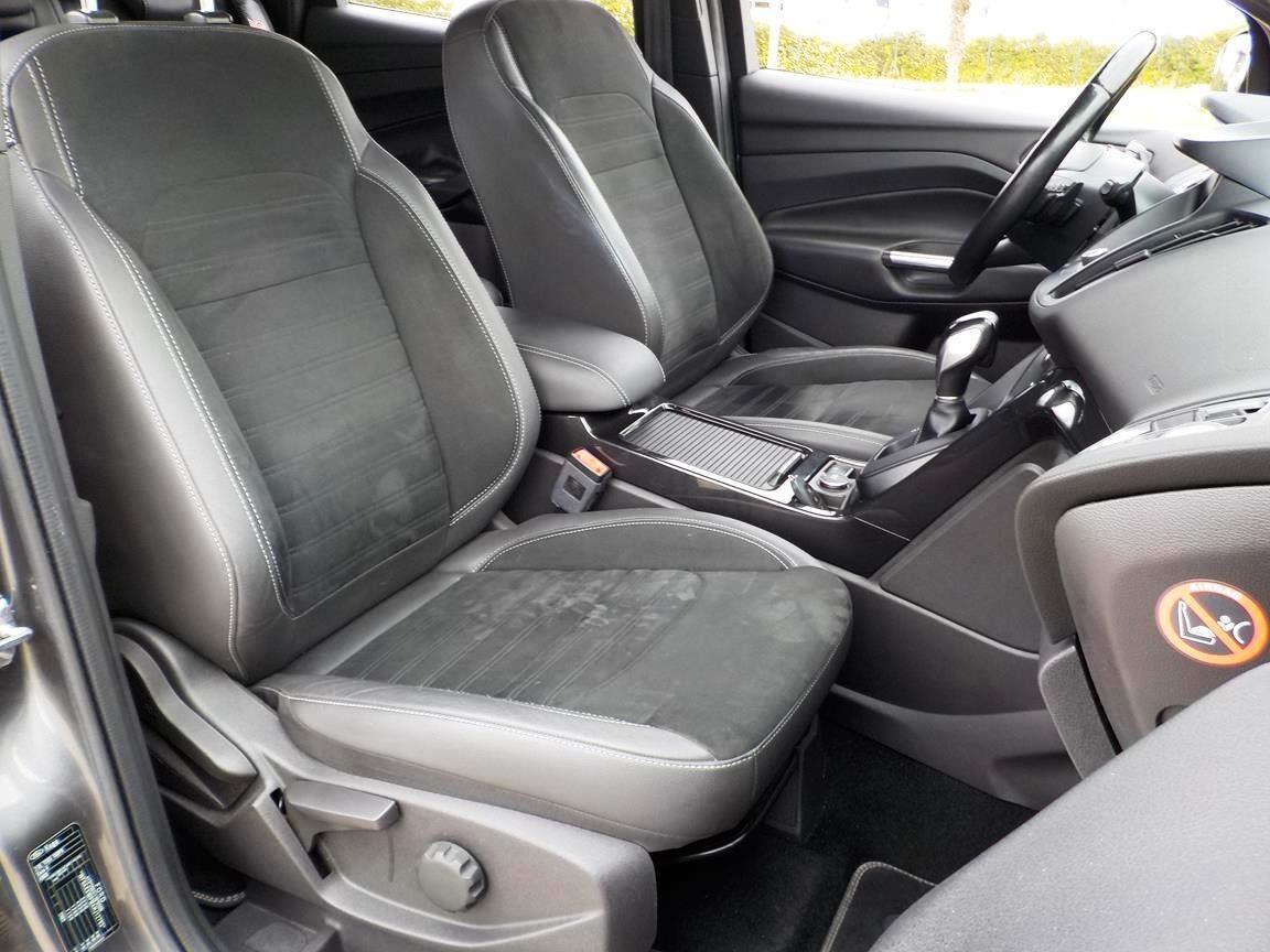 Ford Kuga 2.0 TDCI 180 CV S&S 4WD Powershift ST-Line
