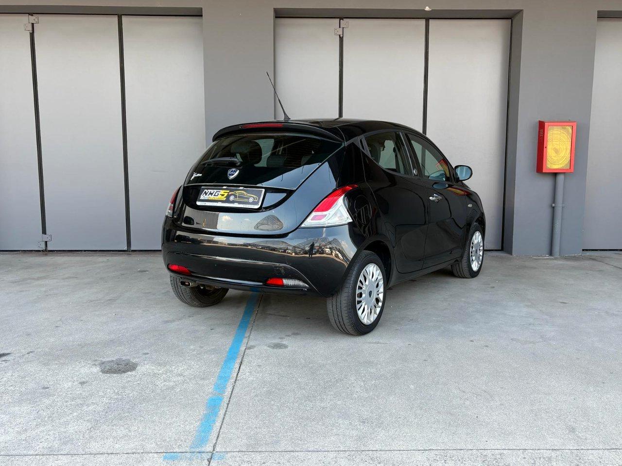 Lancia Ypsilon 5 Porte Ypsilon 1.2 Gold ecochic Gpl 69cv