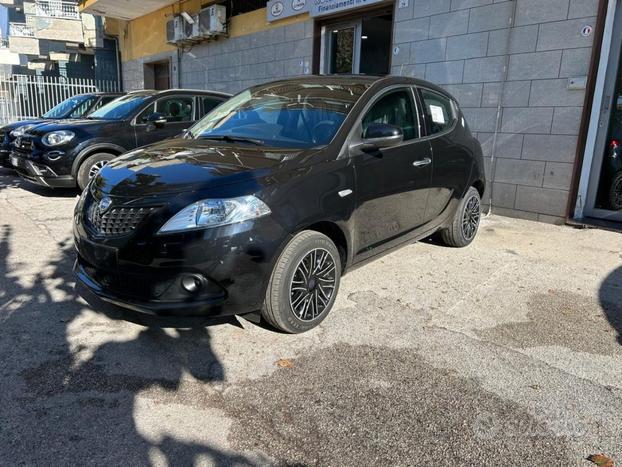 LANCIA Ypsilon 1.0 FireFly 5 porte S&S Hybrid Go