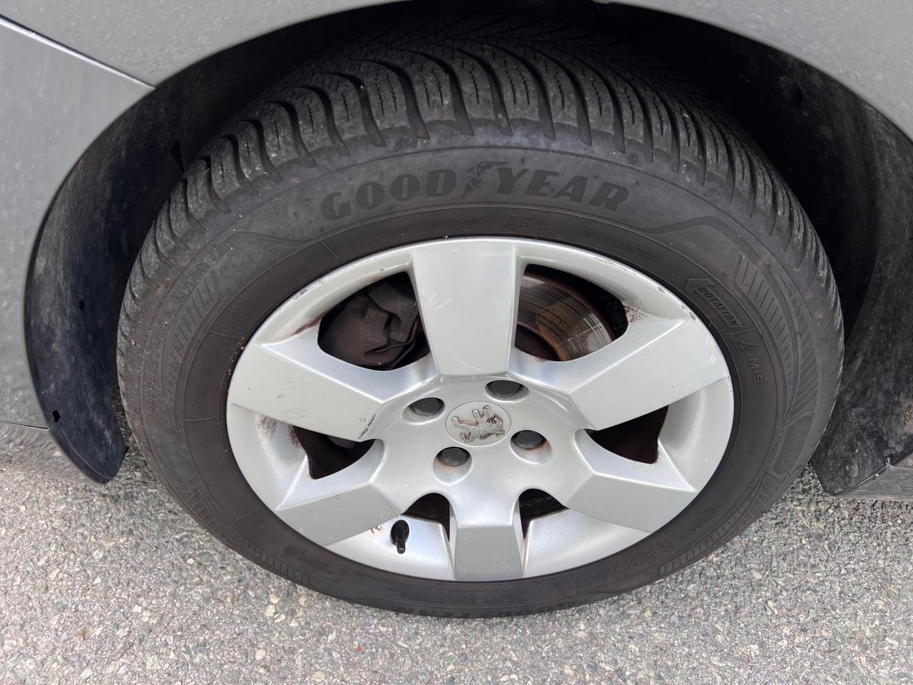 Peugeot 5008 1.6 HDi 112CV 7 posti