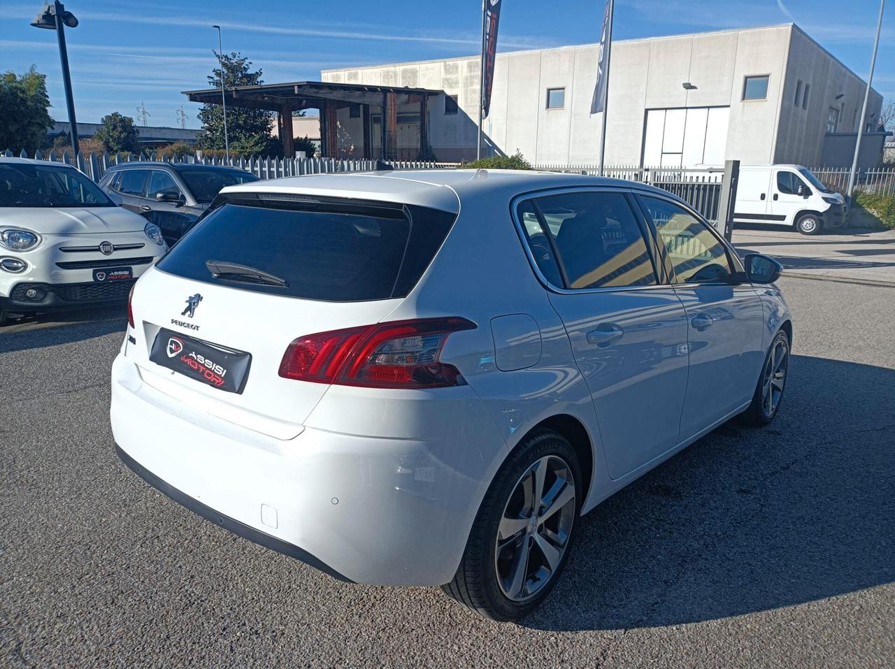 Peugeot 308 BlueHDi 130 S&S Allure