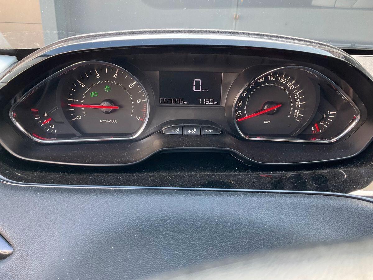 Peugeot 208 1.2 VTi 82 CV 3 porte Access