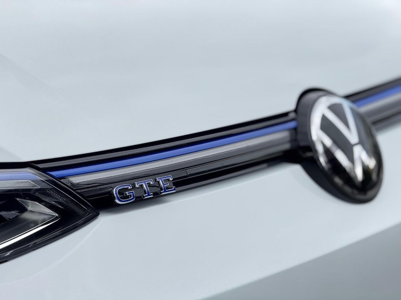 VOLKSWAGEN Golf GTE 245cv Finanziabile