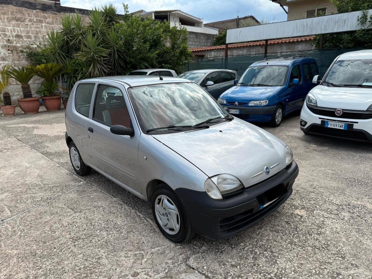Fiat 600 1.1 Active