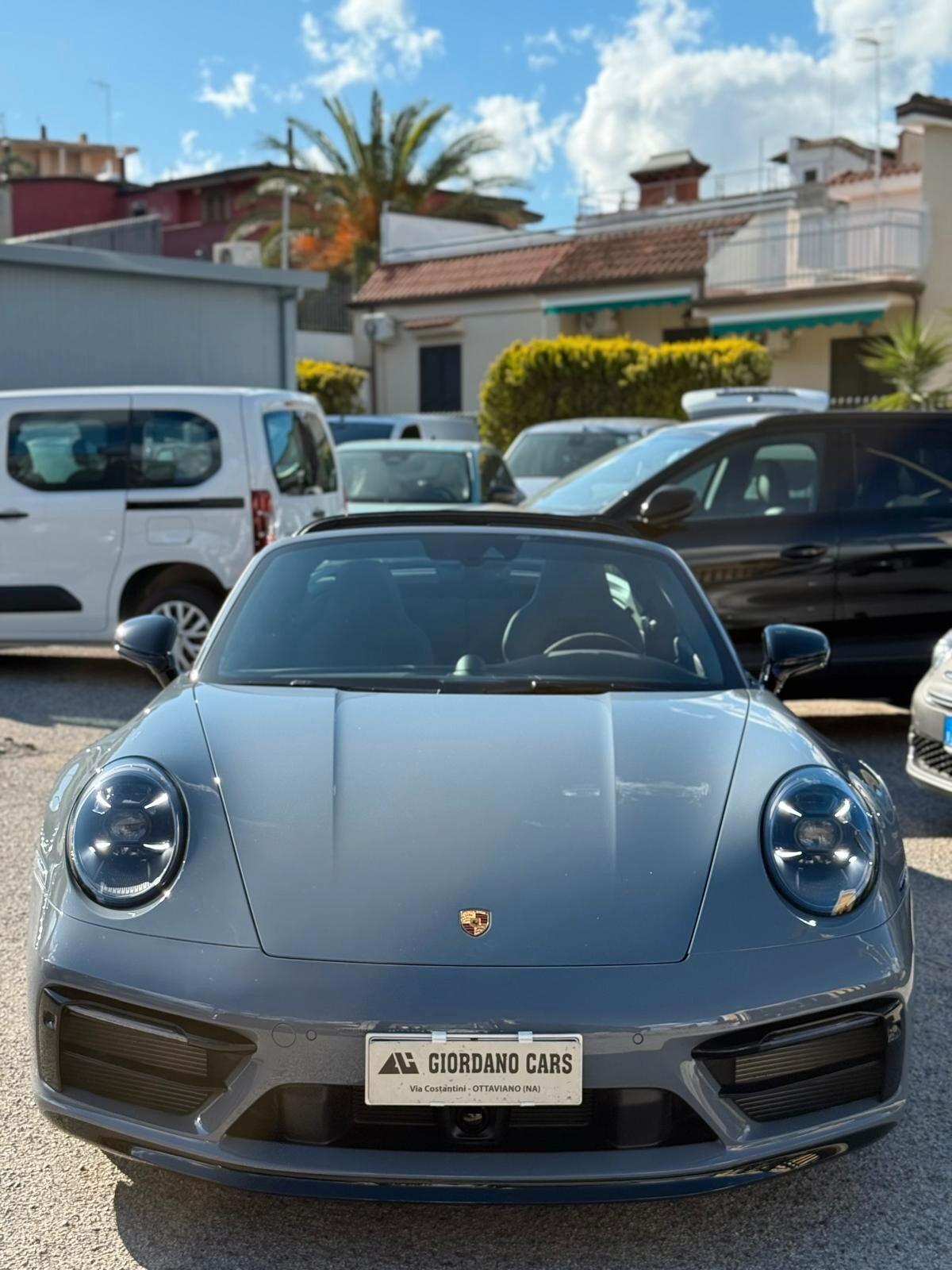 Porsche 911 Carrera 4 GTS Cabriolet