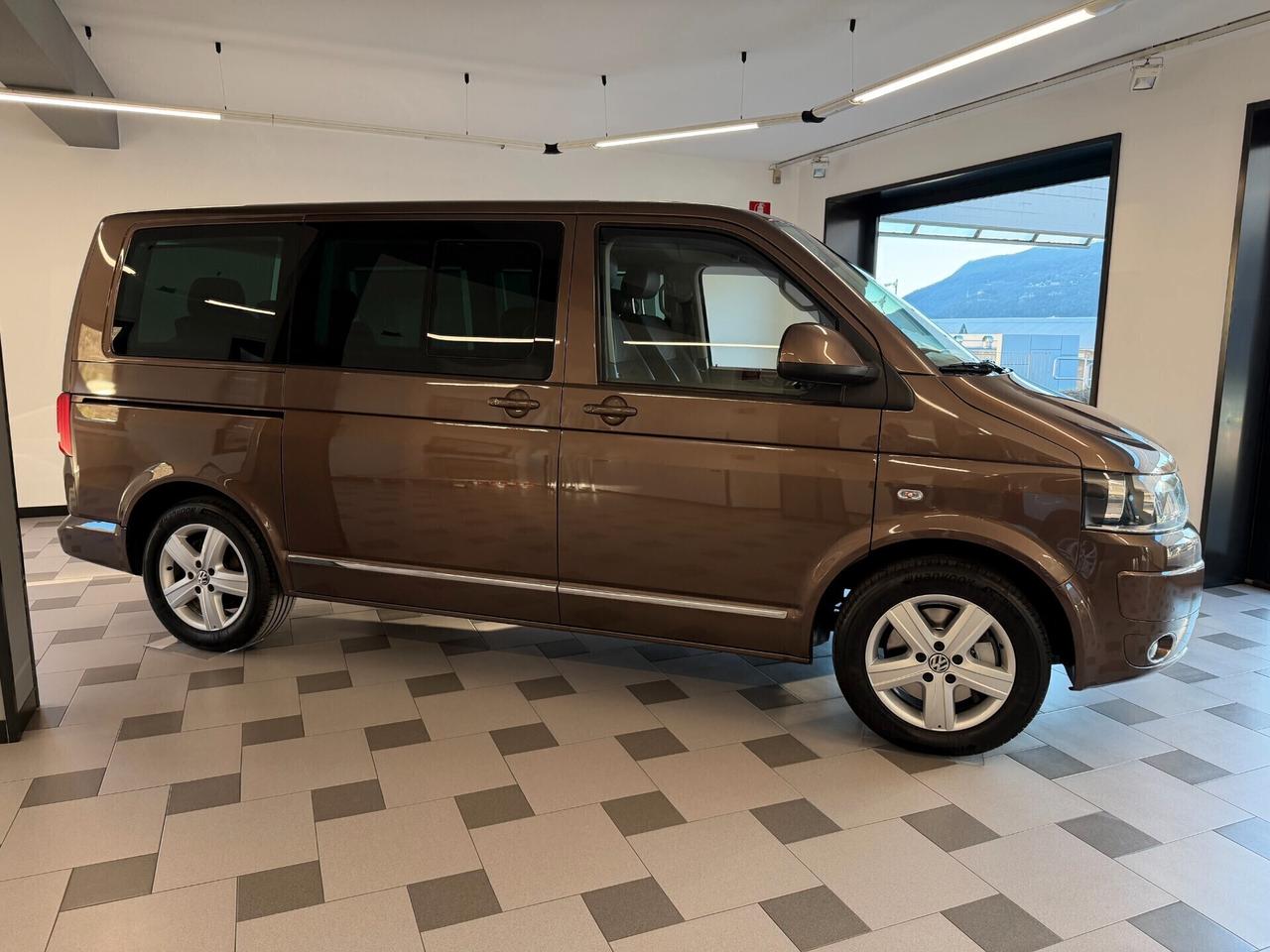 Volkswagen Multivan 2.0 BiTDI 180CV DSG Highline Pacchetto Notte