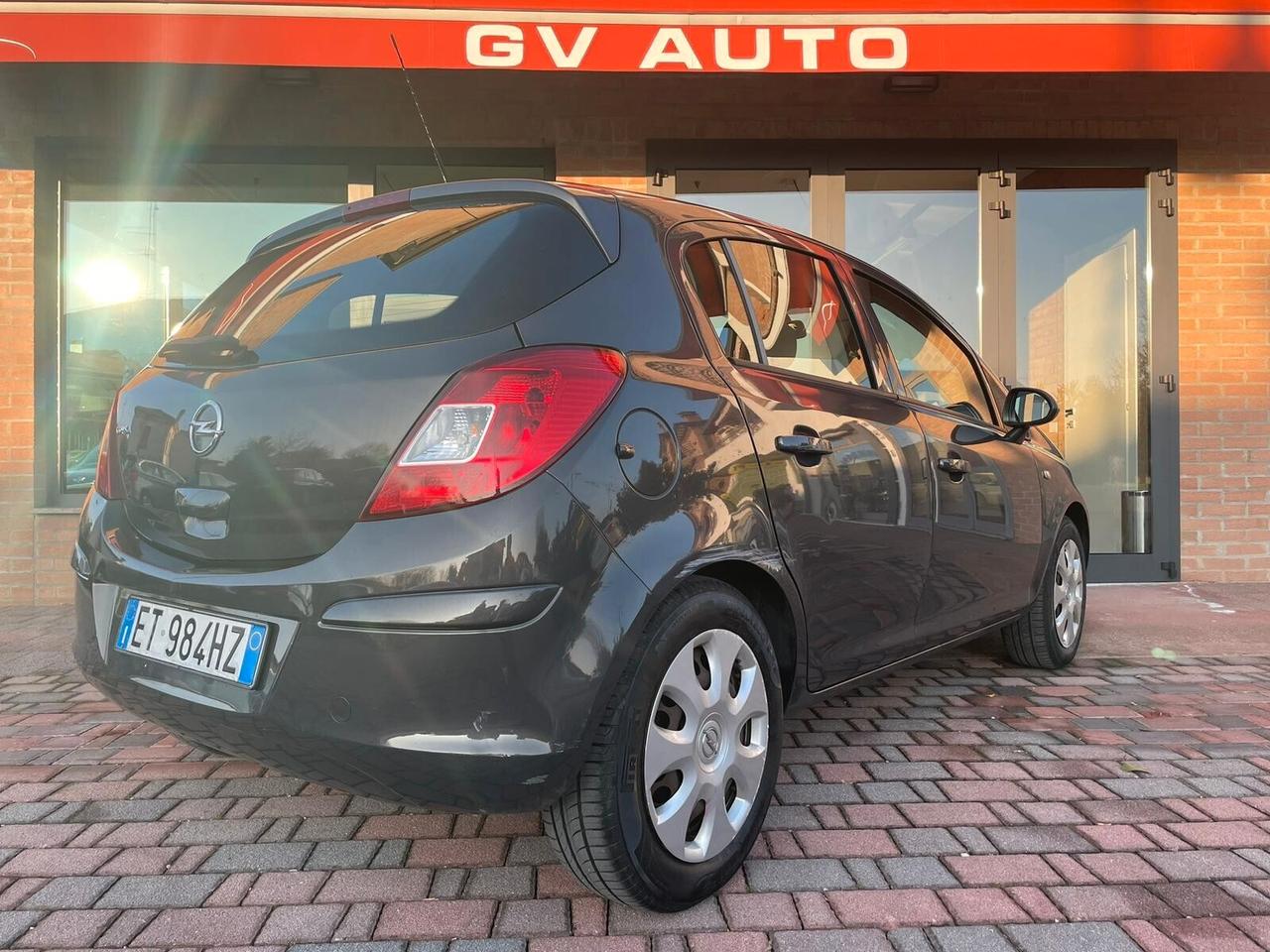 Opel Corsa 1.2 85CV 5 porte GPL !!! NEOPATENTATI !!!