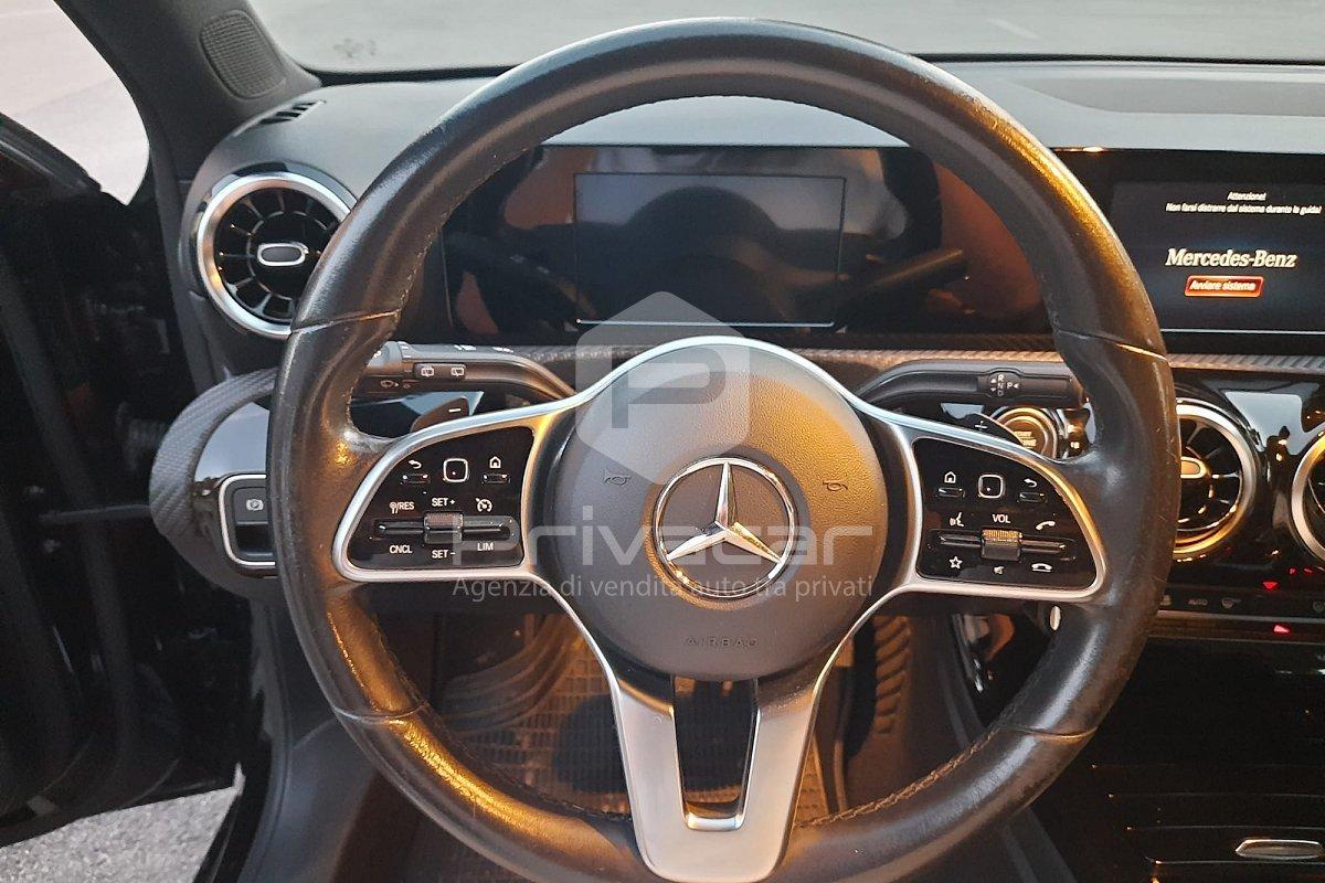MERCEDES A 180 d Automatic Business Extra