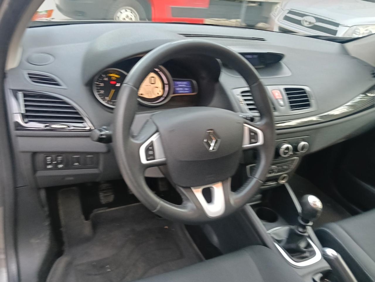 Renault Megane Mégane 1.5 dCi 110CV EDC SporTour Attractive