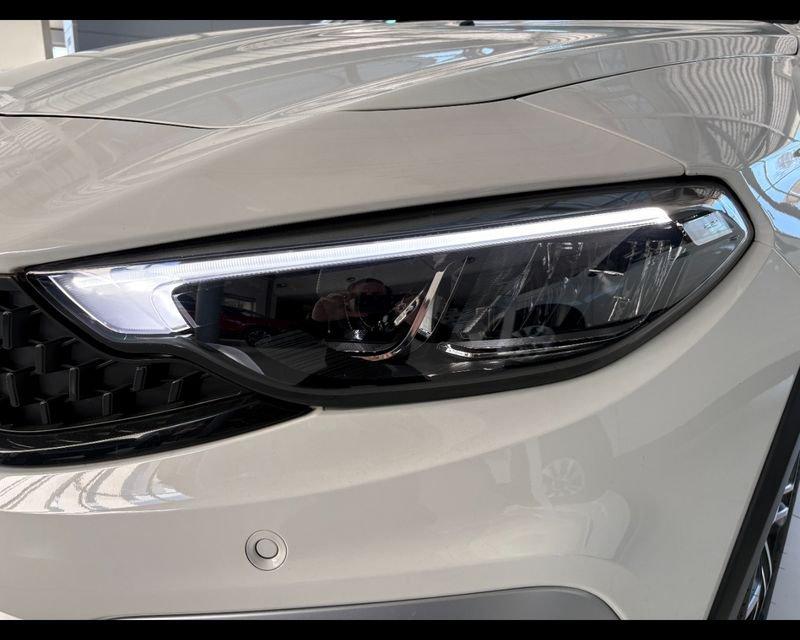 FIAT Tipo Tipo 1.5 Hybrid DCT 5 porte Cross