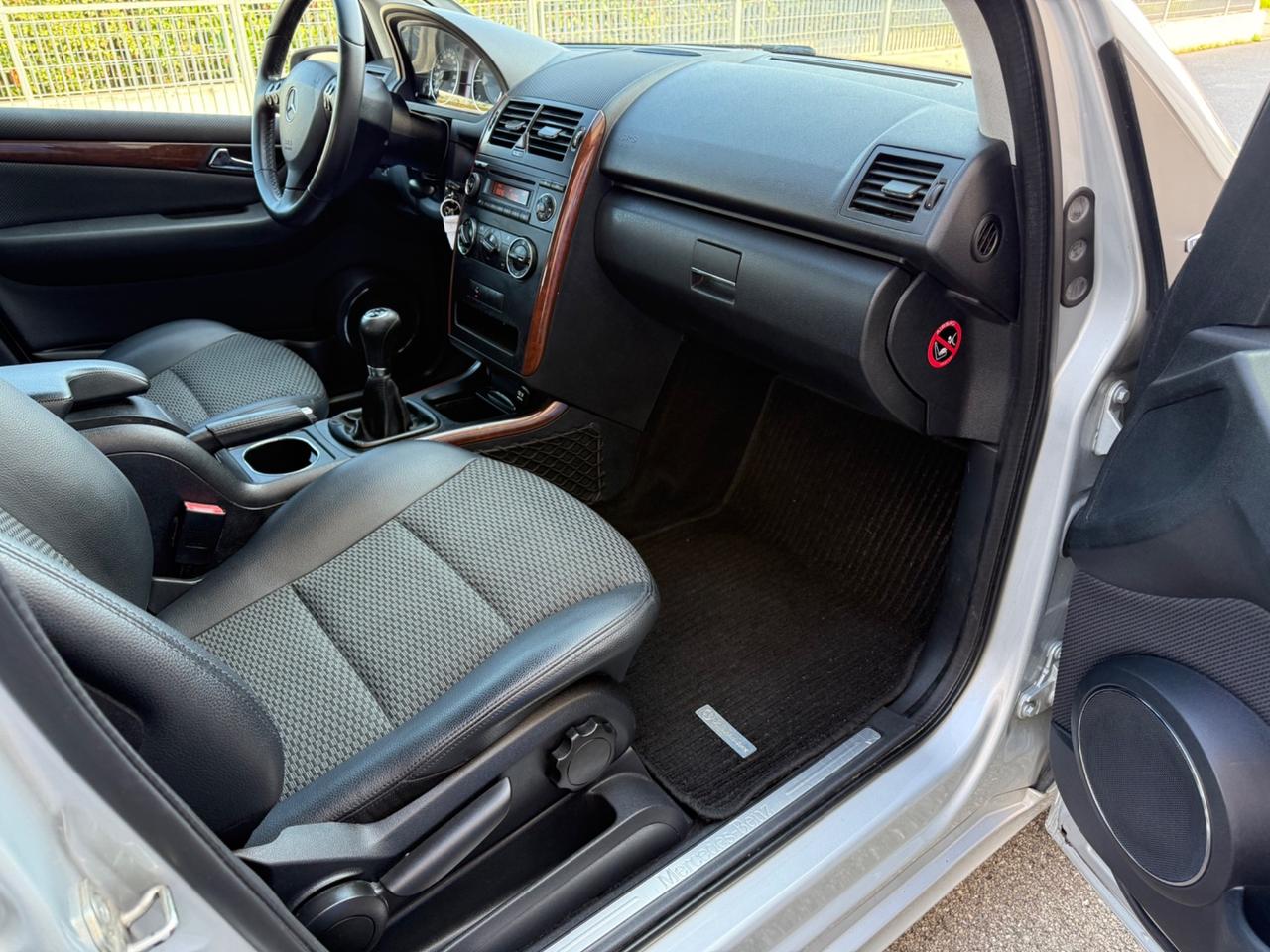 Mercedes-benz A 160 CDI BlueEFFICIENCY Elegance