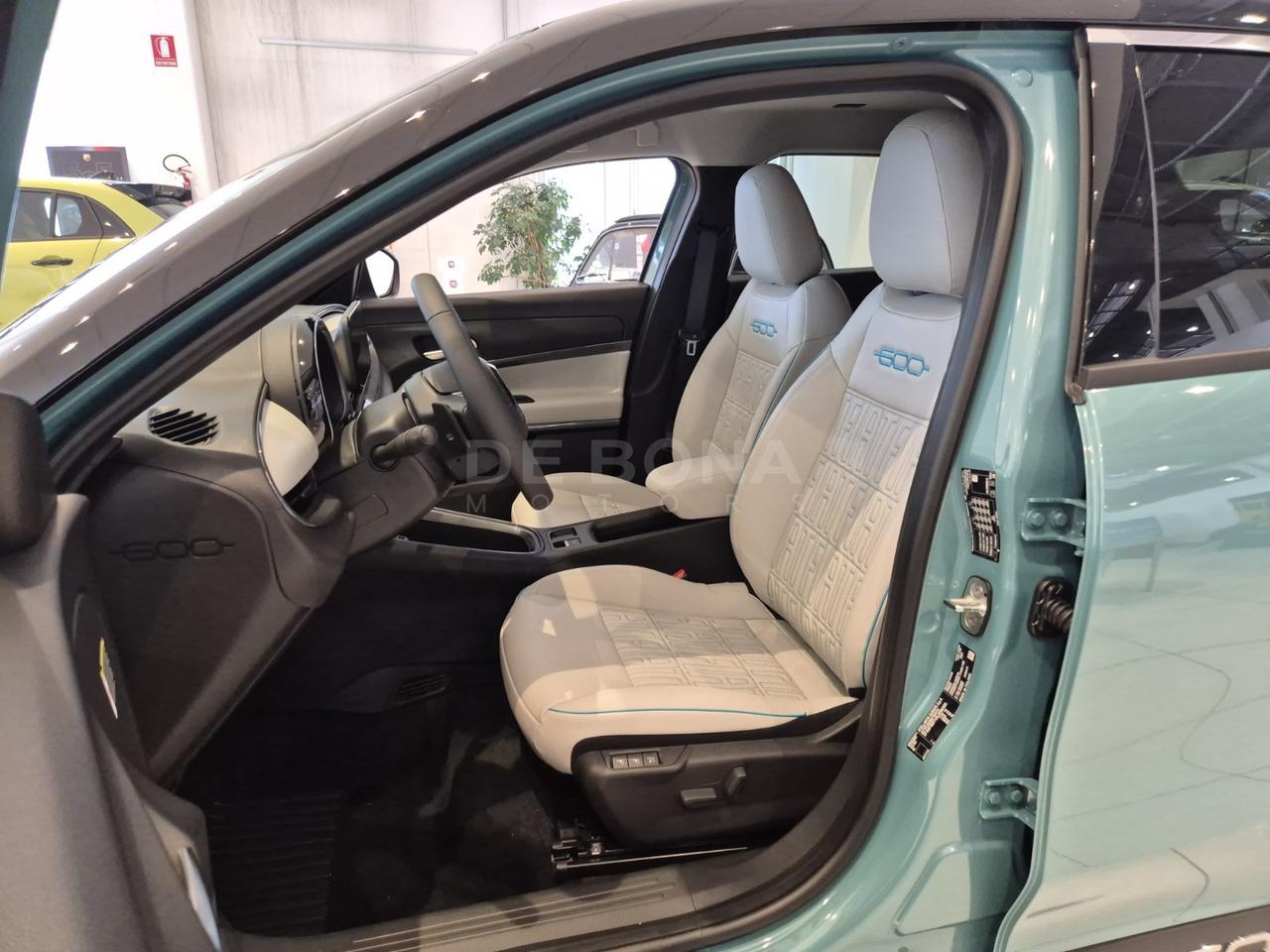 Fiat 600 1.2 hybrid la prima ii 110cv auto