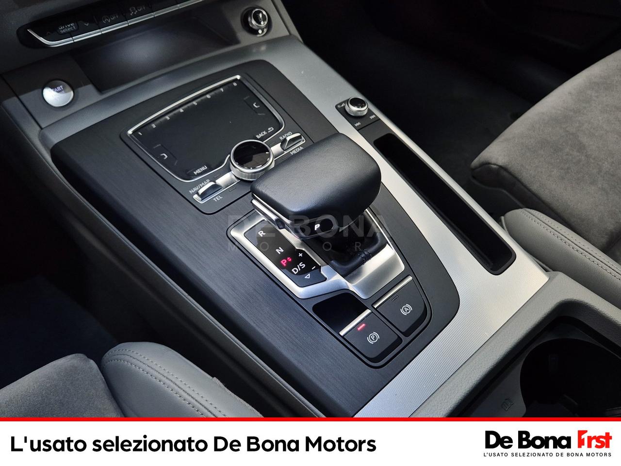 Audi Q5 45 2.0 tfsi mhev business sport quattro 245cv s-tronic