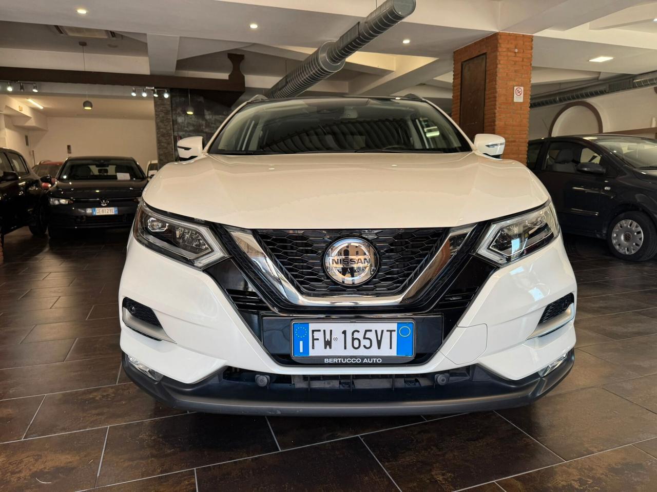 Nissan Qashqai 1.3 DIG-T 140 CV Tekna+