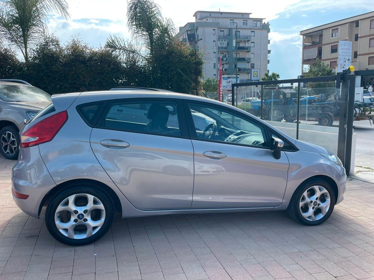 Ford Fiesta Td "Finanziabile Senza Busta Paga"