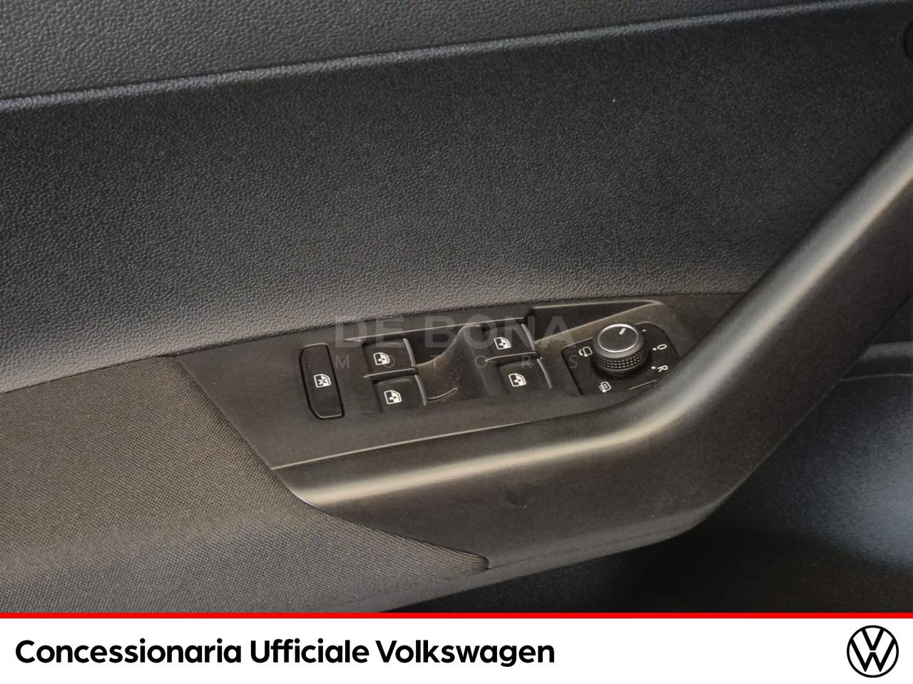 Volkswagen Taigo 1.0 tsi r-line 110cv