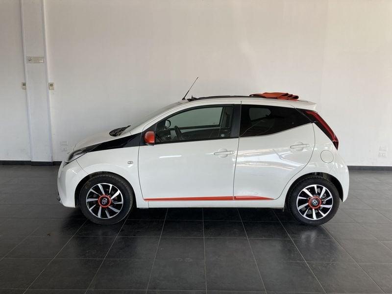 Toyota Aygo 1.0 VVT-i x-wave orange