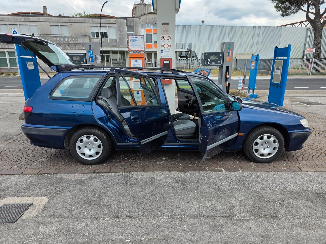 Peugeot 406 1.8i 16V cat S.W. con 127.000km Neopatentati ok