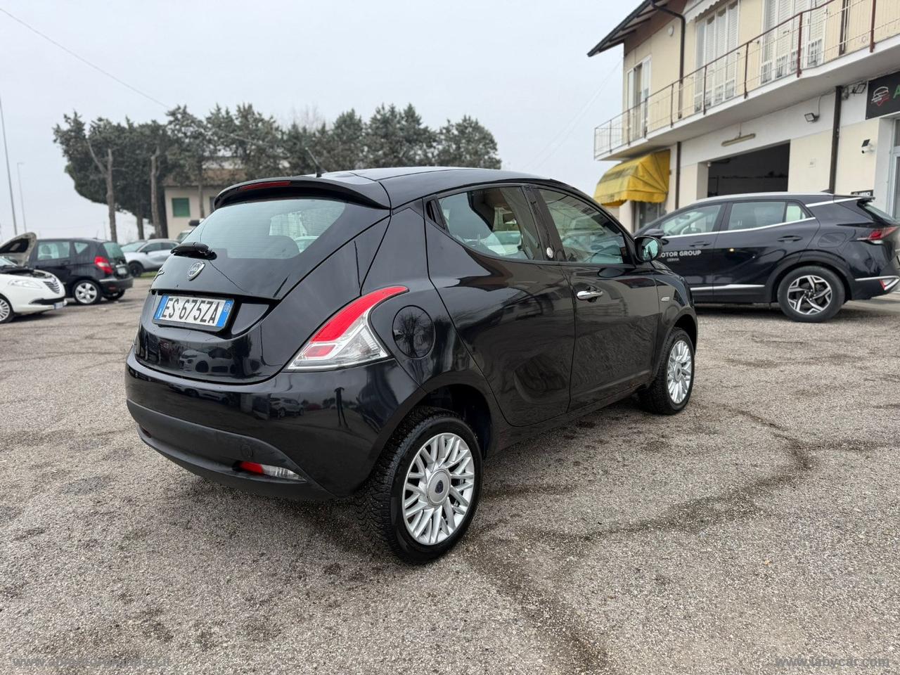 LANCIA Ypsilon 0.9 T.Air 85CV 5p. Met.Ec. Gold