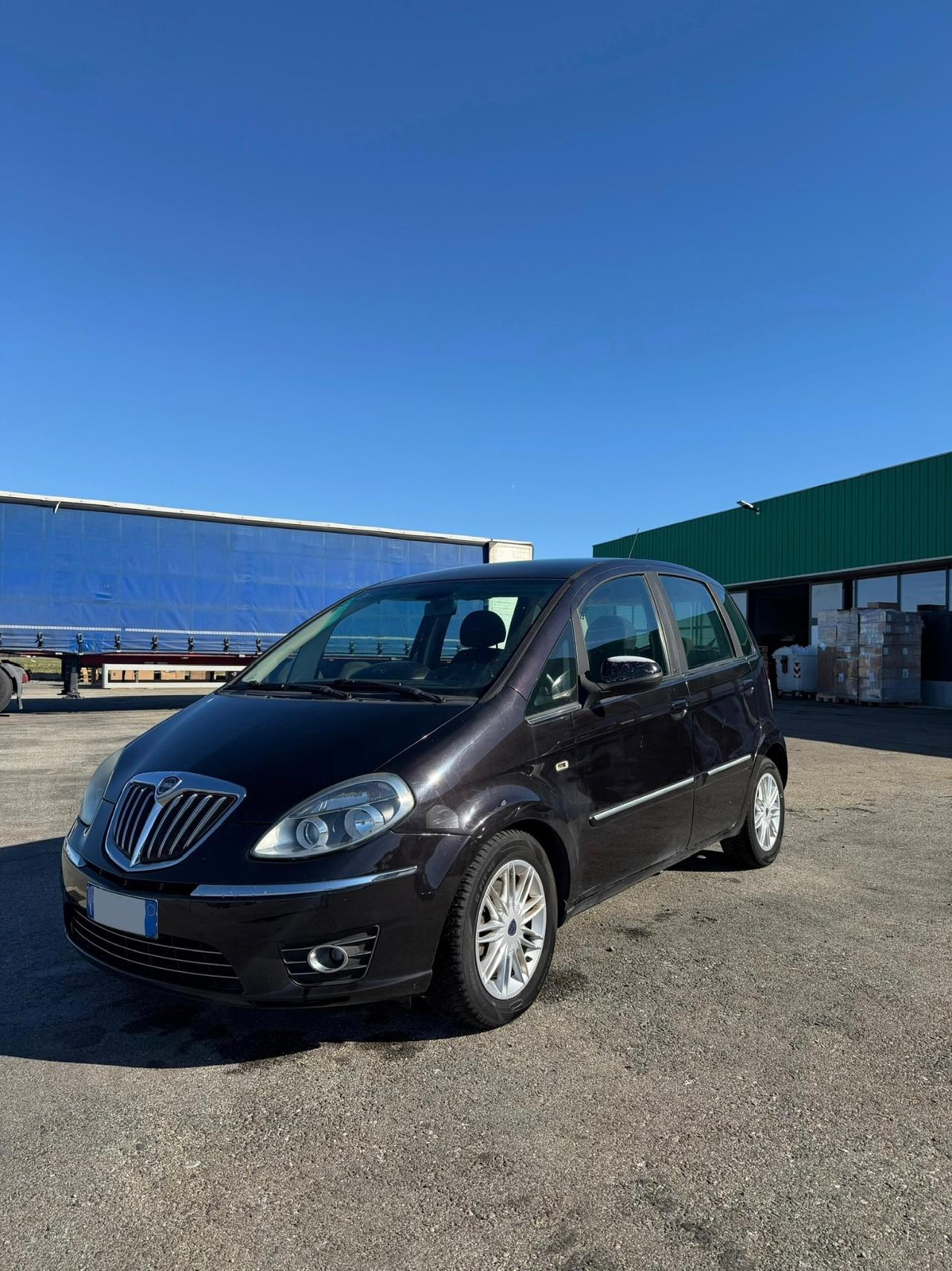 Lancia MUSA 1.3 Mjt 95 CV 5th Avenue