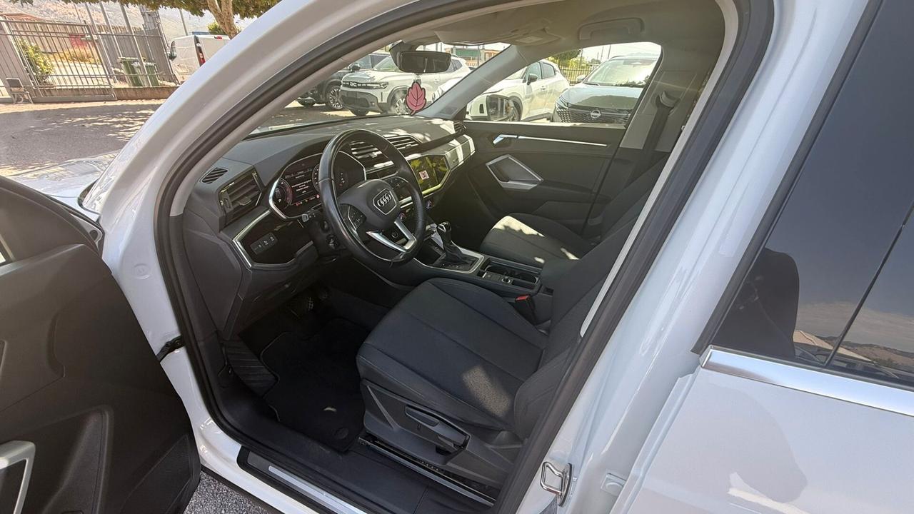 Audi Q3 35 TDI S tronic Business Advanced