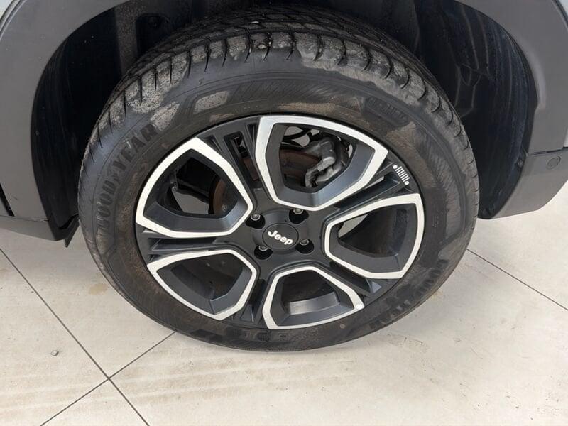 Jeep Avenger 2022 1.2 turbo Summit fwd 100cv