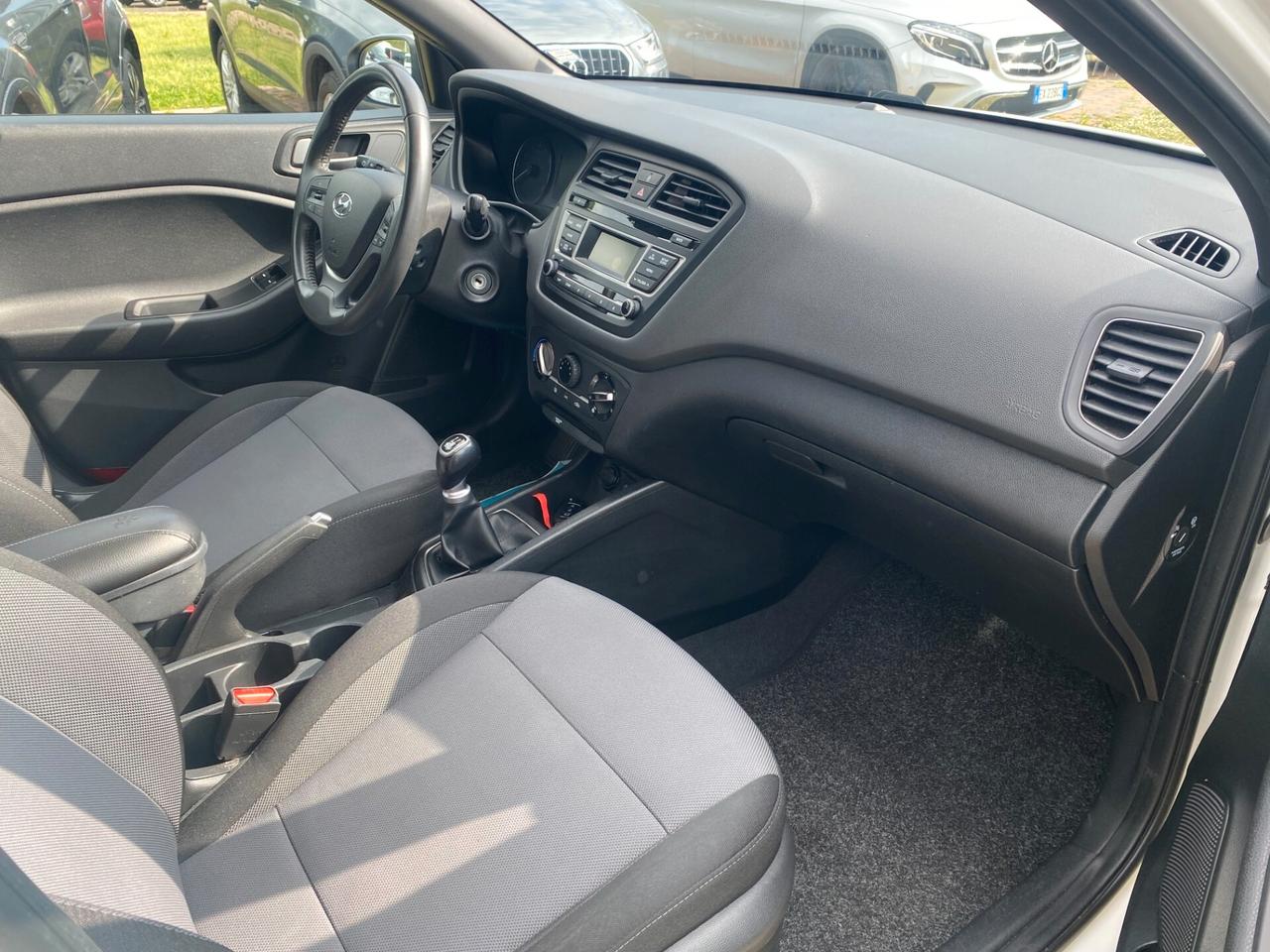 HYUNDAI - i20 - 1.2 GPL 5p. Blackline - NEOPATENTATI - FINANZIABILE - PERMUTE