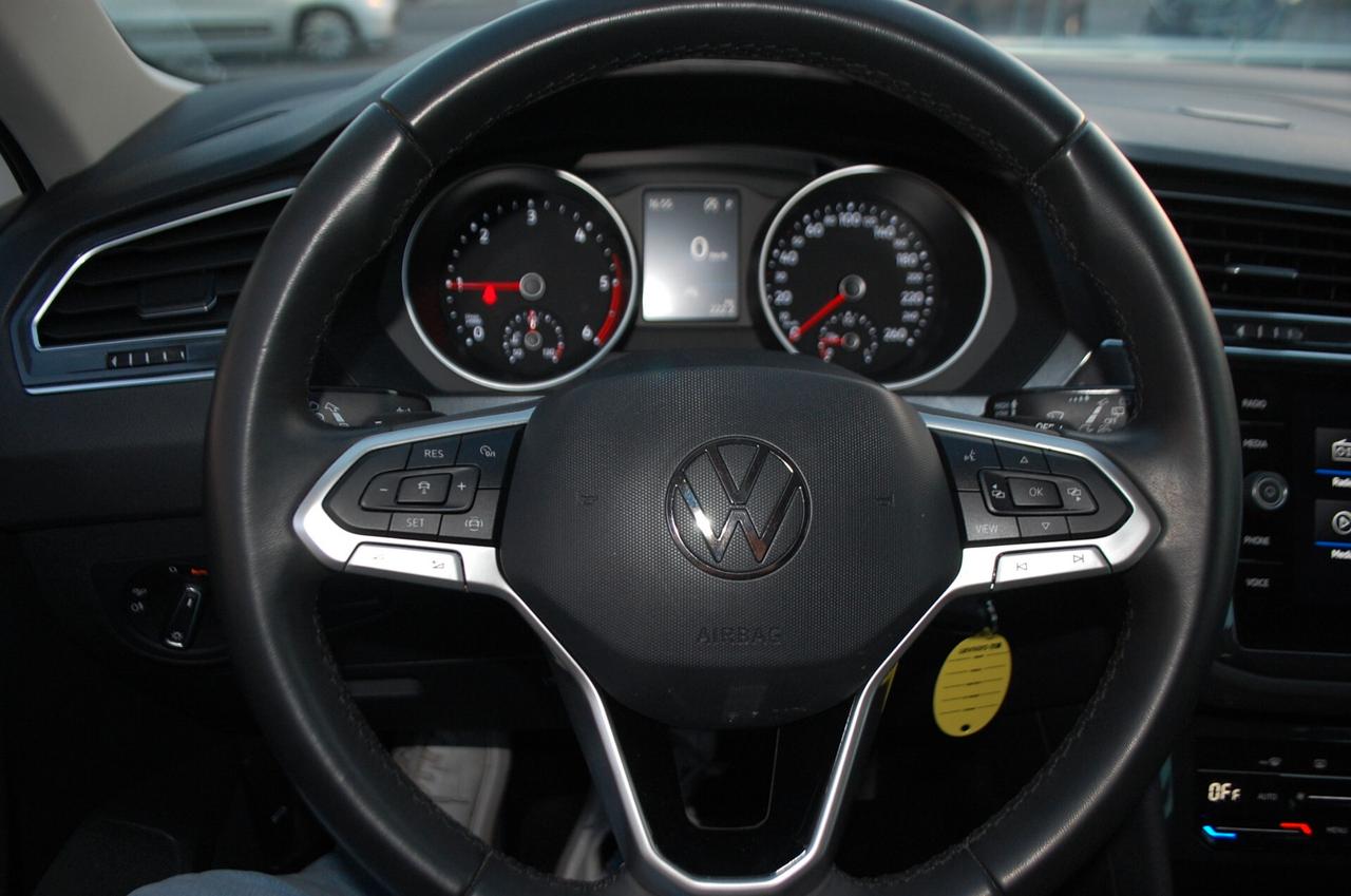 Volkswagen Tiguan 2.0 tdi Elegance 150CV DSG 4Motion Uff Italy Led