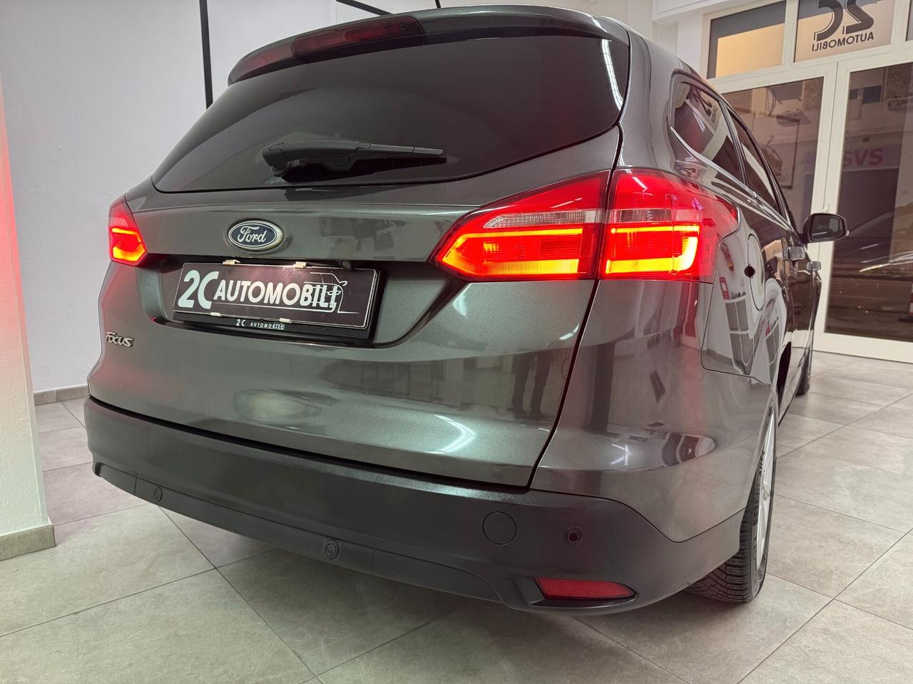 Ford Focus Titanium / 1.5 TDCi 120 CV /SW/