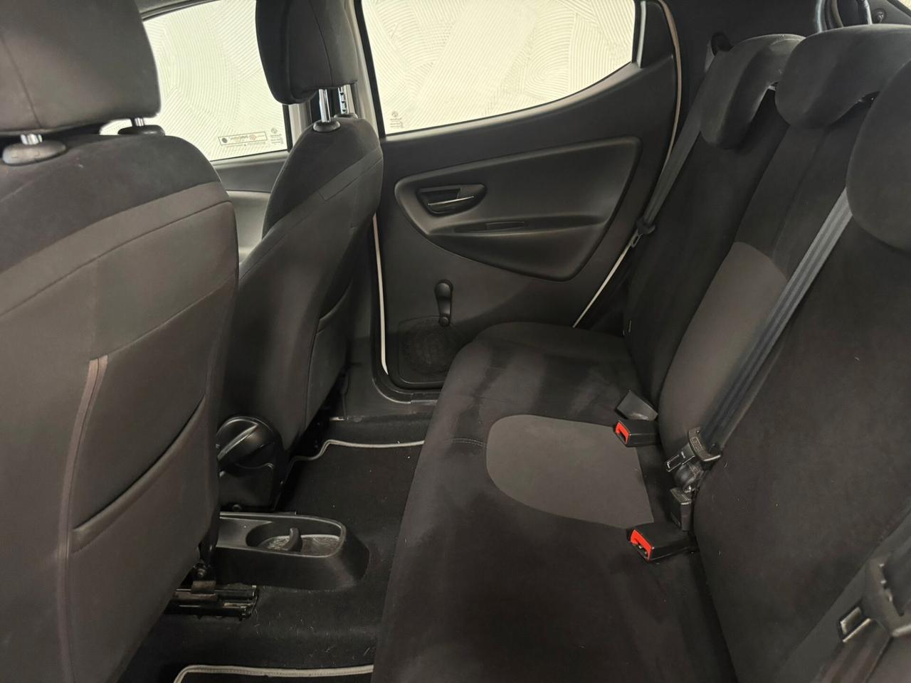 Lancia Ypsilon 1.2 69 CV 5 porte S&S Platinum