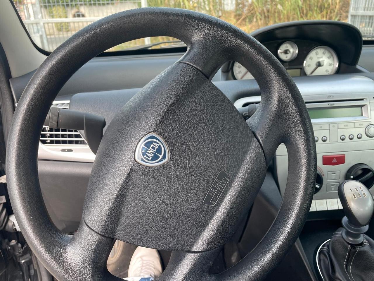 Lancia Ypsilon 1.2 Argento