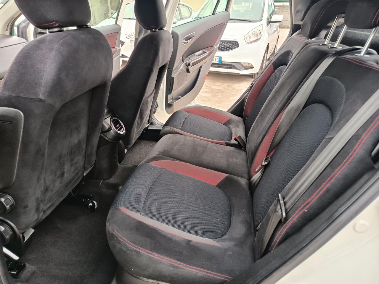 Fiat Bravo 1.6 MJT 105 CV DPF sport