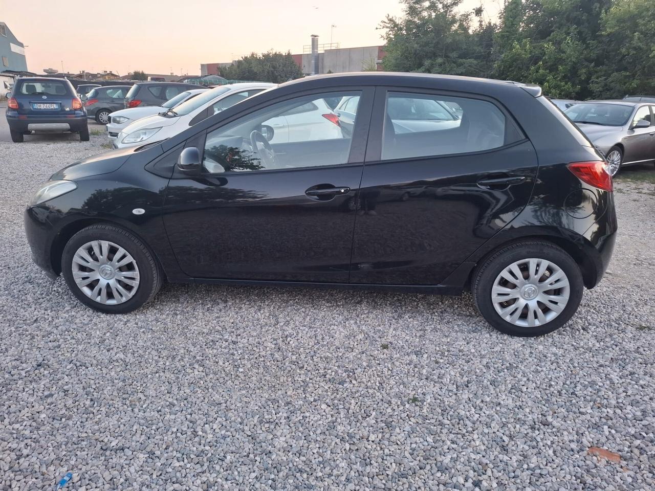 Mazda 2 Mazda2 1.3 16V 75CV 5p. Play Gen. GPL