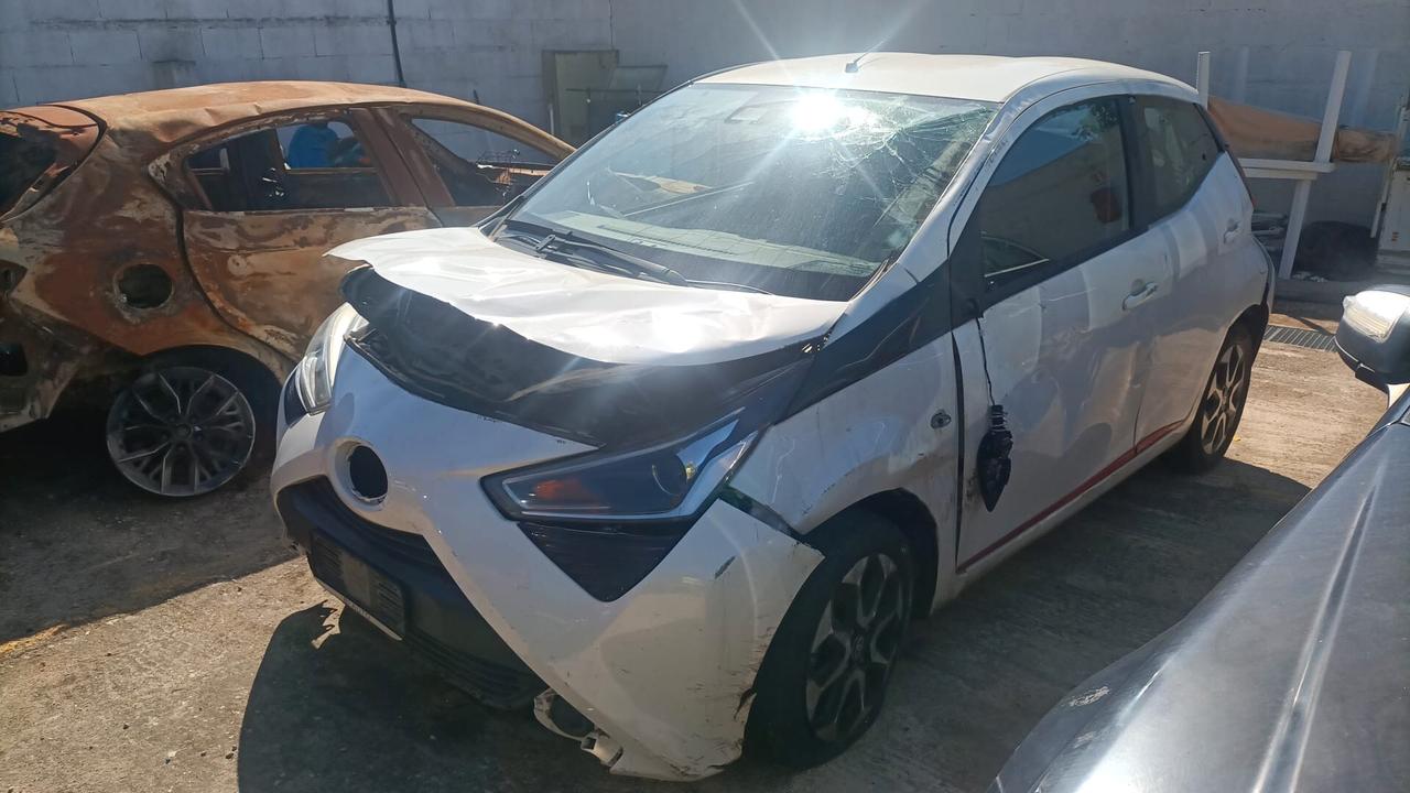Toyota Aygo 1.0 incidentata