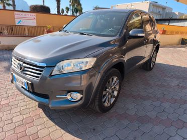 Toyota RAV 4 2.2 D-CAT 180HP