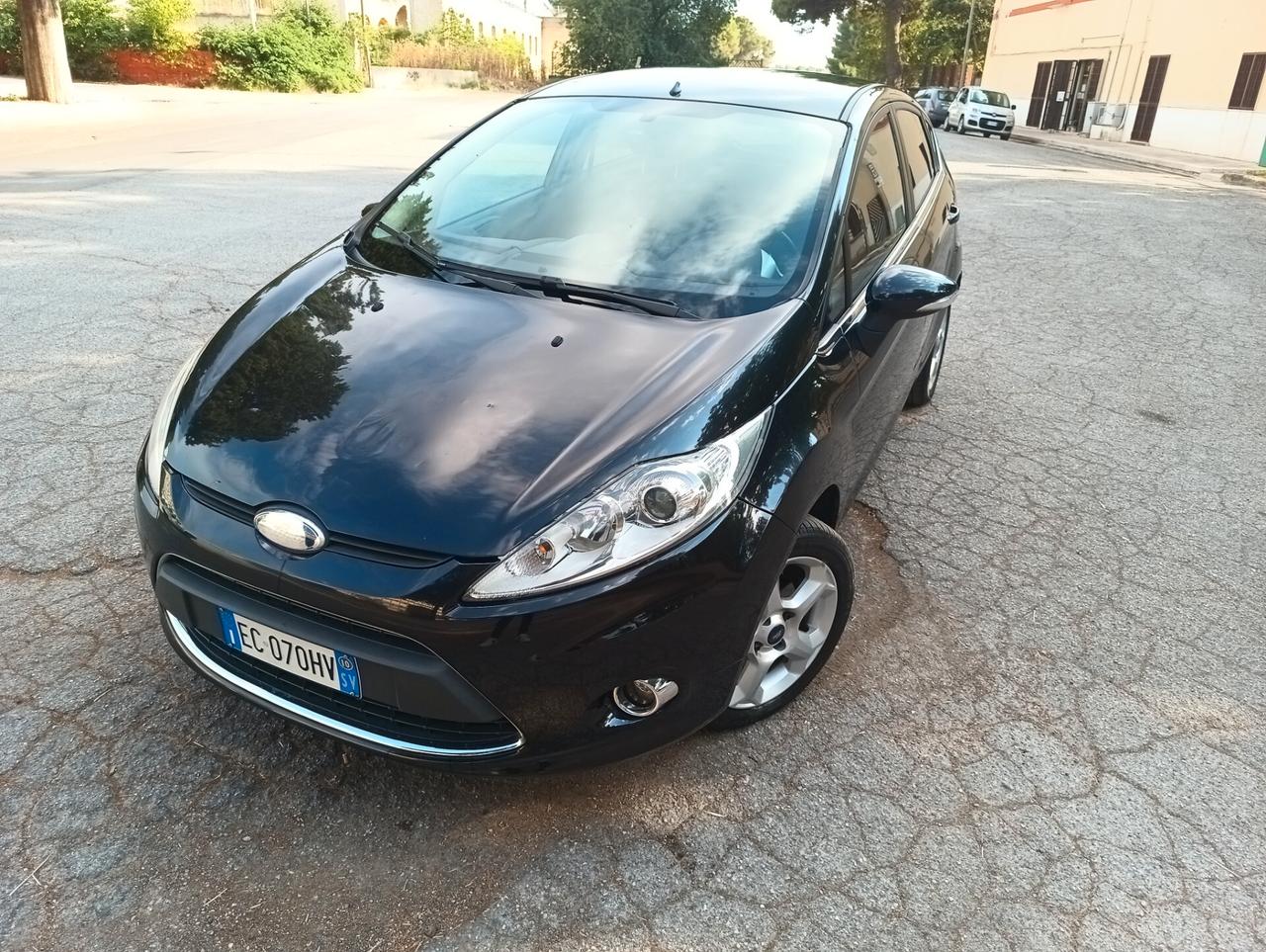 Ford Fiesta 1.4 TDCi 5p. Titanium