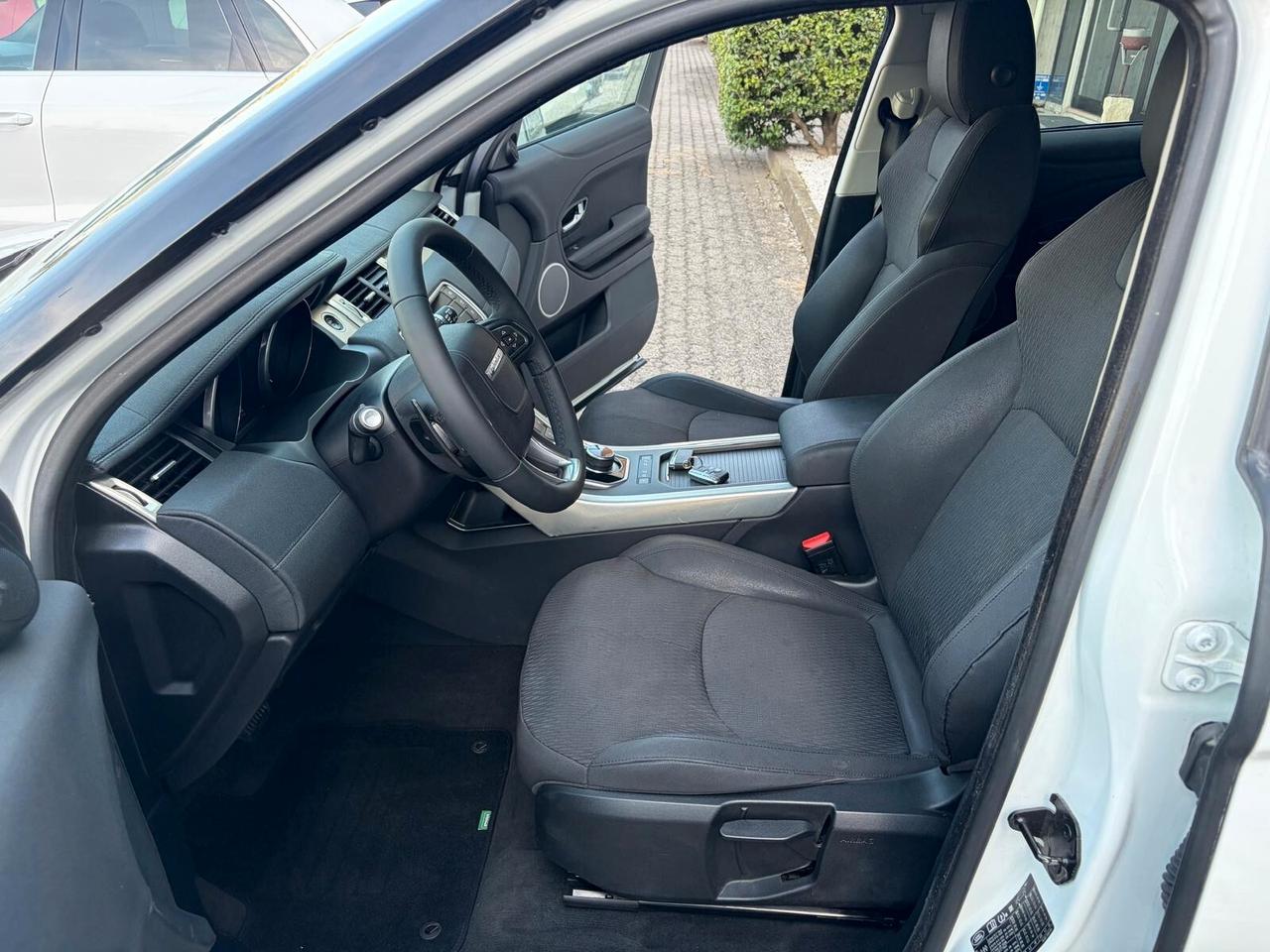 Land Rover Range Rover Evoque 5p 2.0 td4 SE 150cv auto