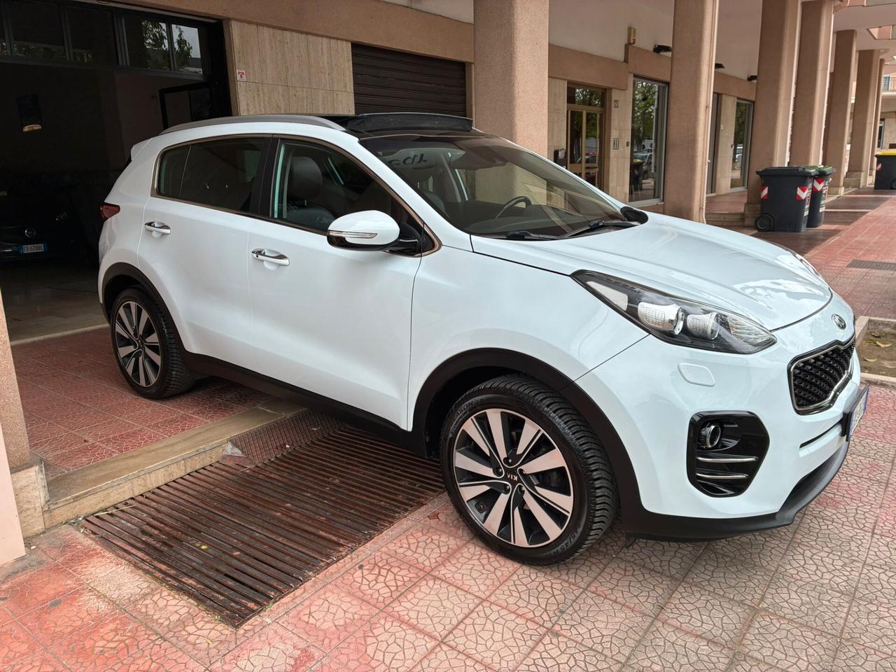 Kia Sportage 1.7 CRDI Full tetto navi-2016