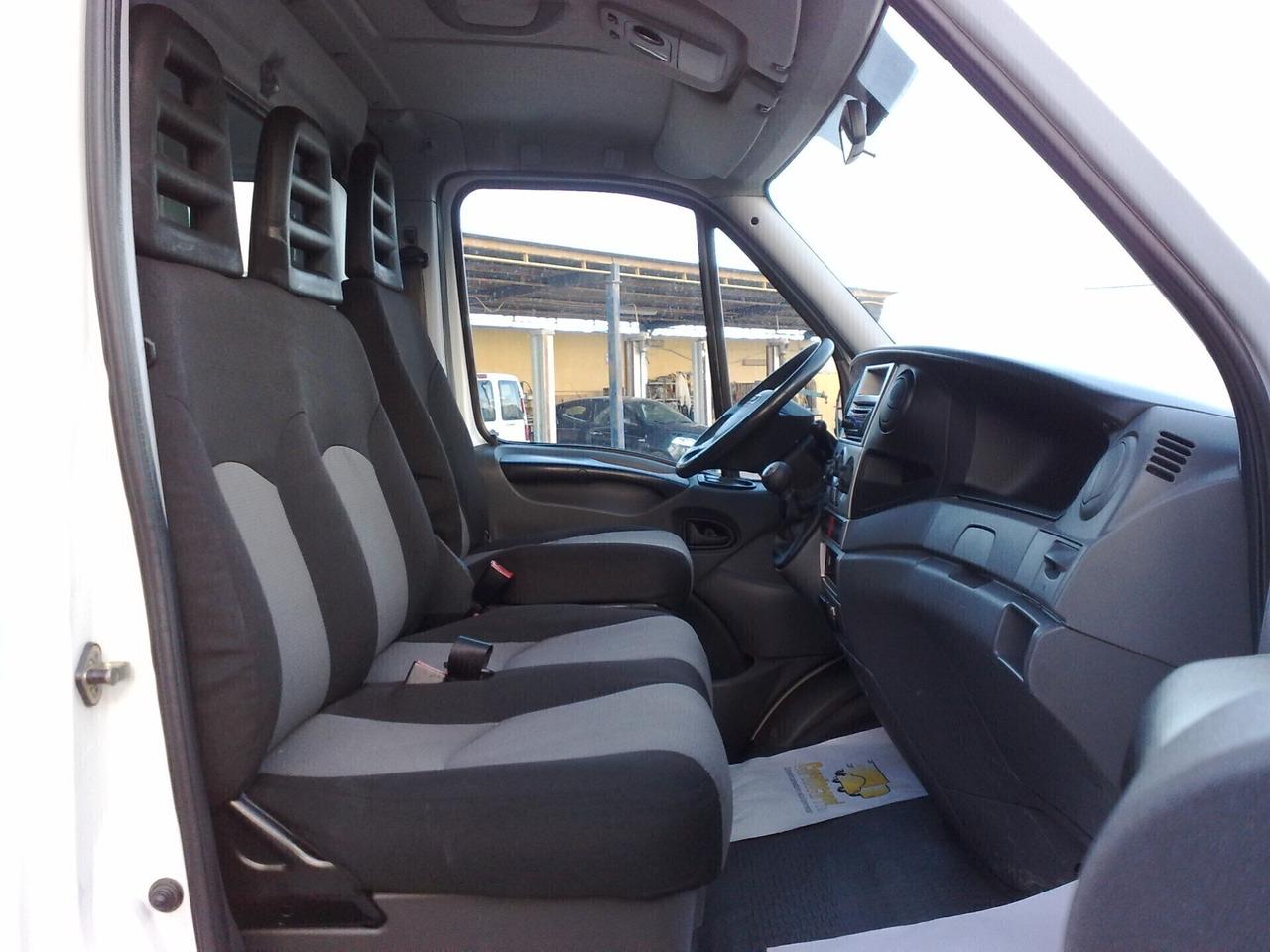Iveco Daily 35c17 3000cc CENTINATO - 2011