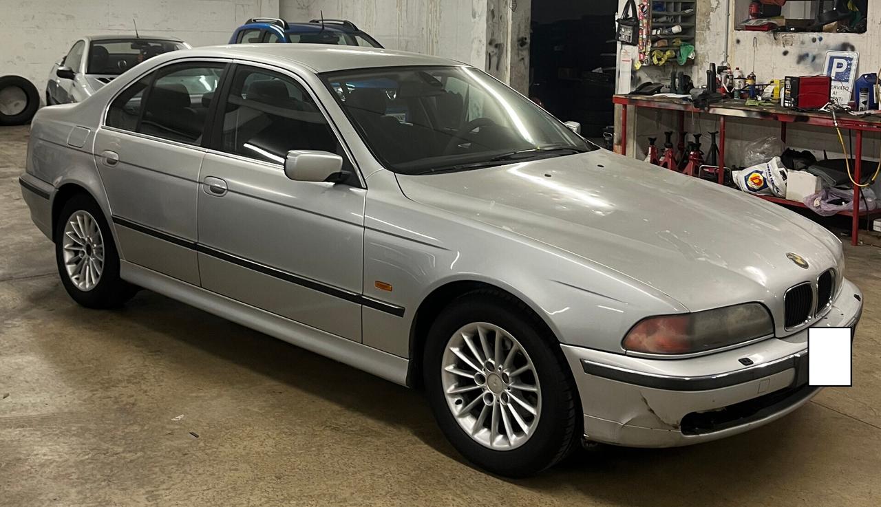 BMW 520i - 2.0 BENZINA - 1998 - PREZZO PER COMMERCIANTI