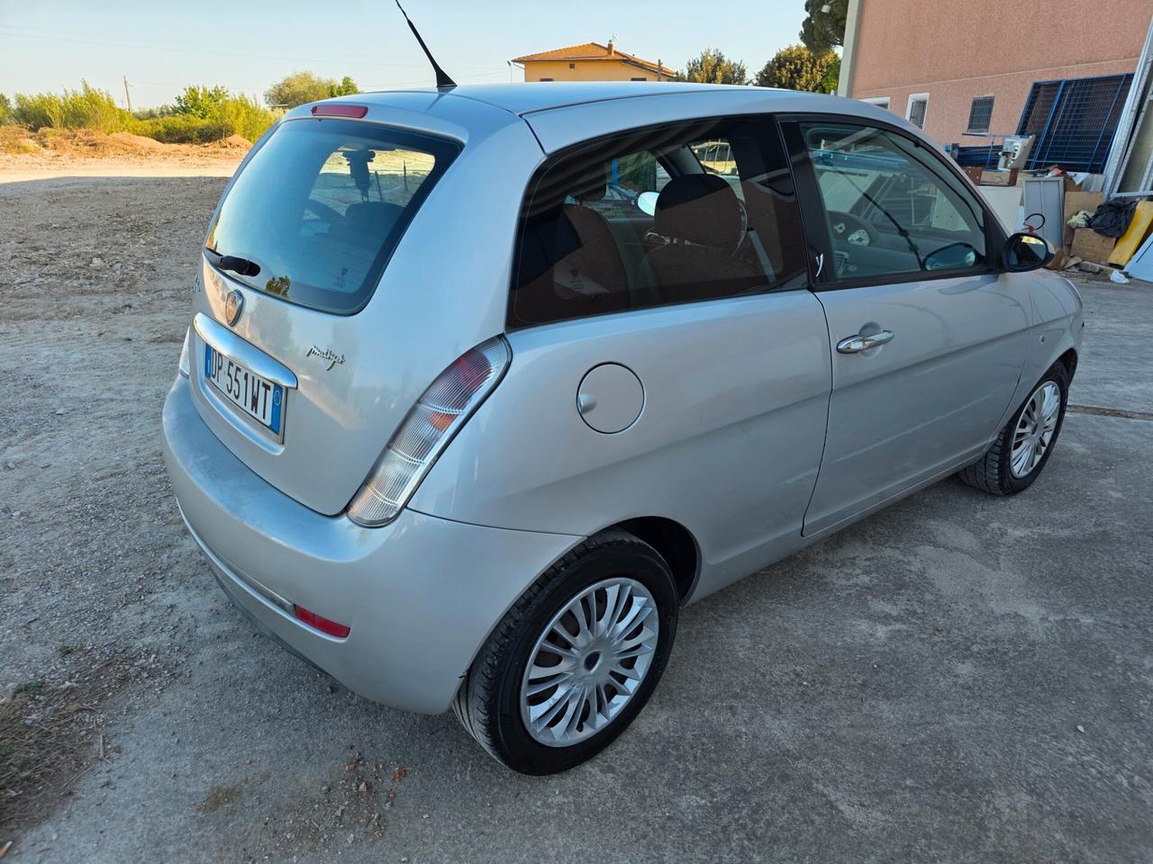 Lancia Ypsilon 1.3 MJT 75 CV Oro