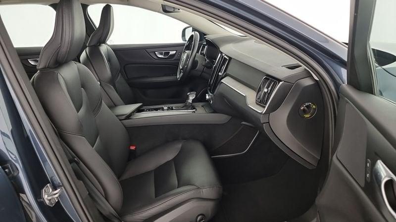 Volvo V60 Cross Country Cross Country D4 AWD Geartronic Business Plus