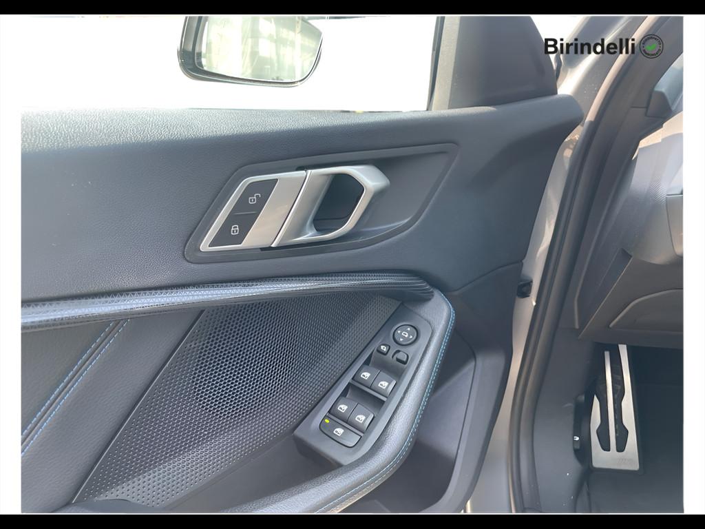 BMW Serie 1 (F40) - 118d 5p. Msport