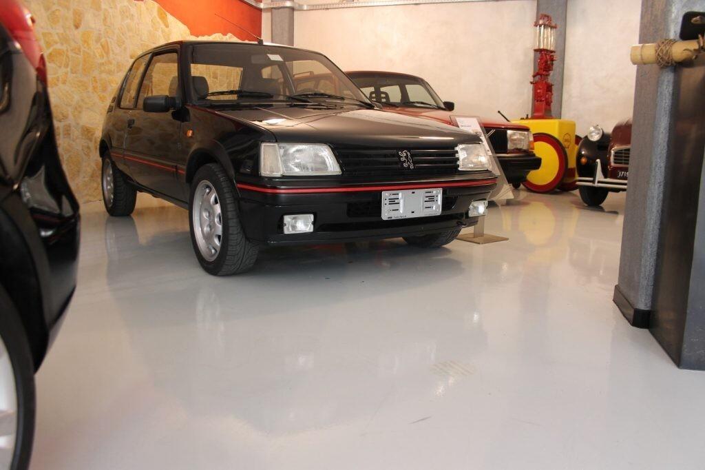 PEUGEOT 205 1.9 3 porte GTI