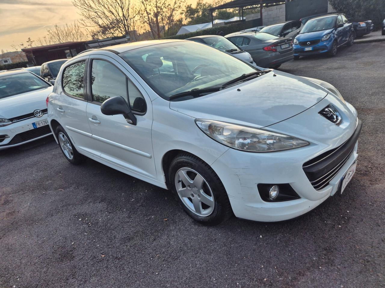 Peugeot 207 1.4 HDi 70CV FAP 5p. X Line