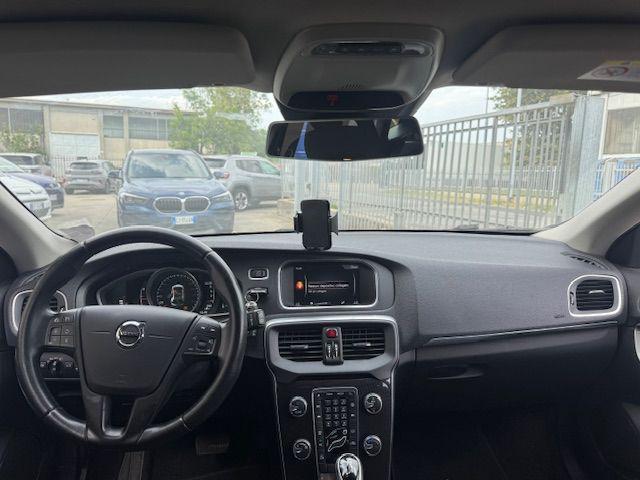 VOLVO V40 D2 Geartronic Business